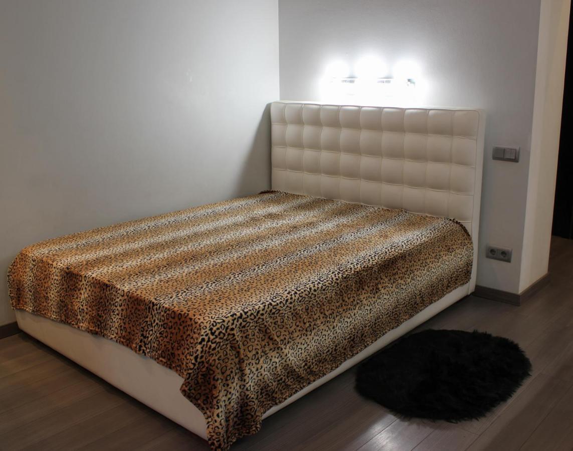 Central Area Apartments เคียฟ ภายนอก รูปภาพ